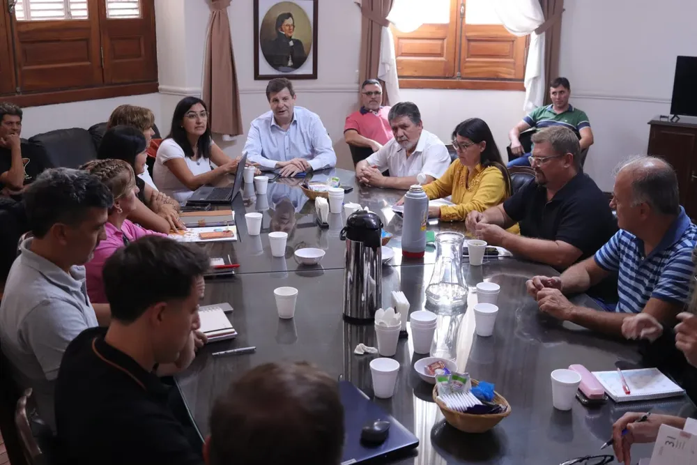 Sin acuerdo los municipales van al paro 