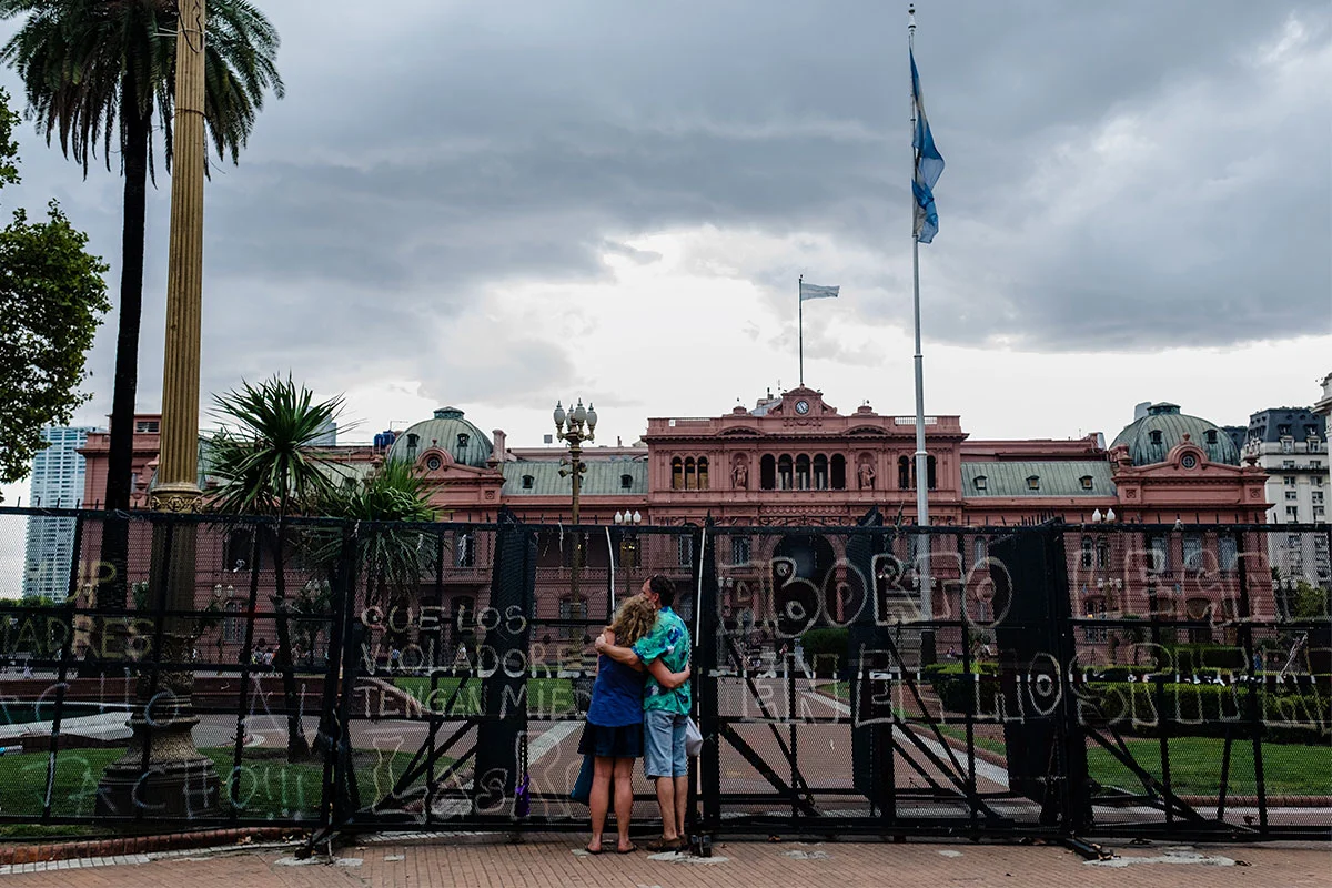 Web_Casa-Rosada_tapiada_Diego-Martinez