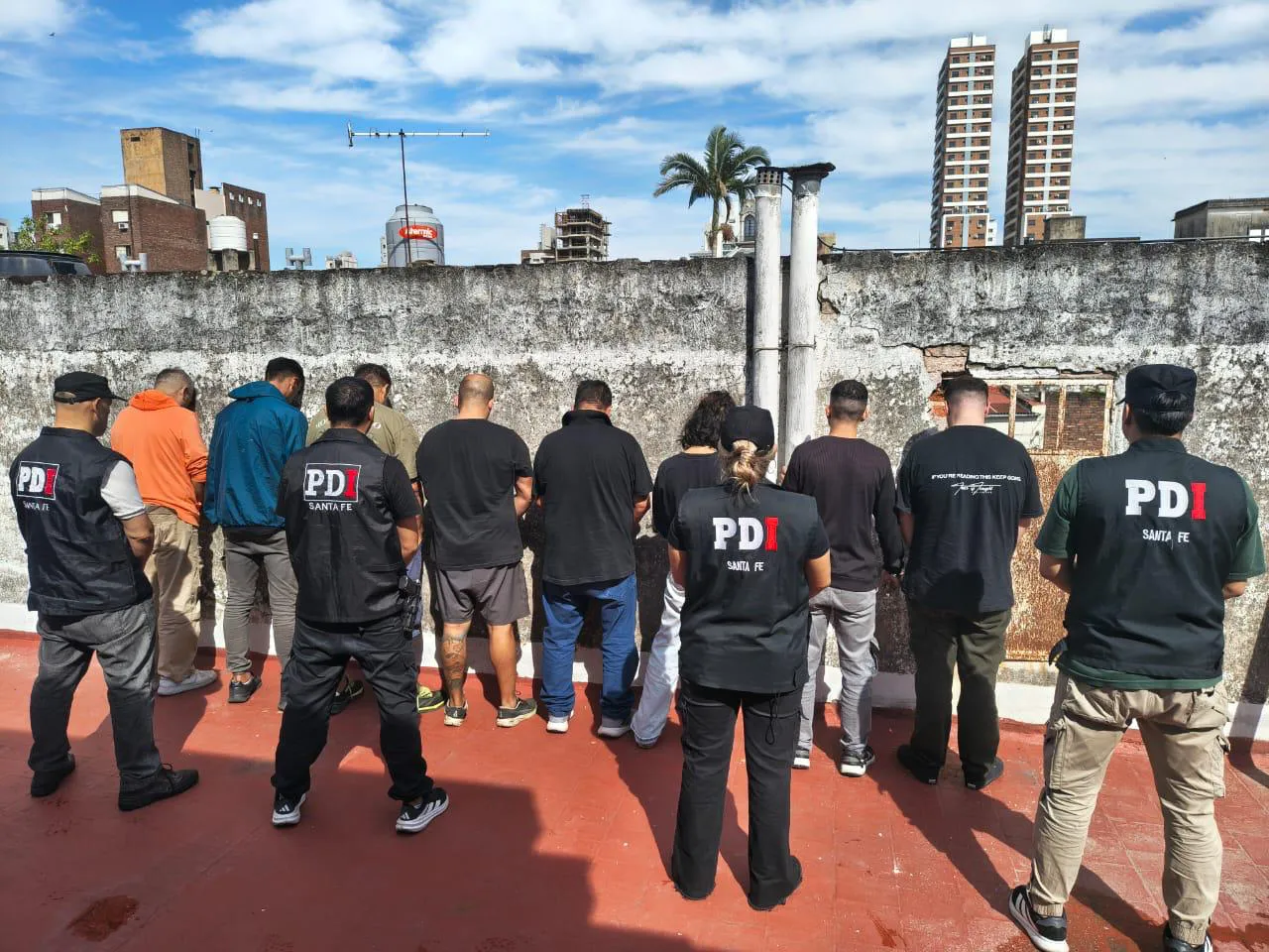 En total identificaron a 30 personas