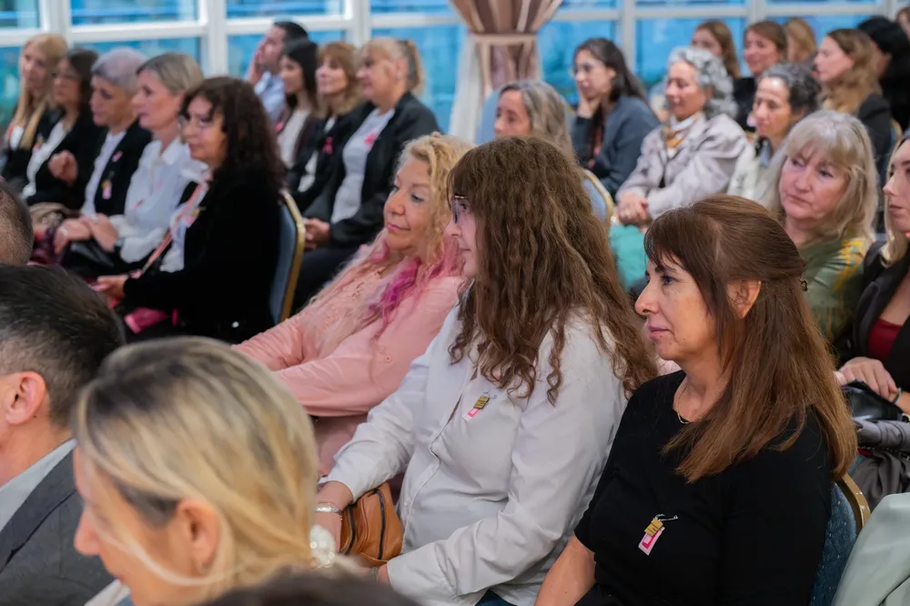 Conversatorio con gran participación del público