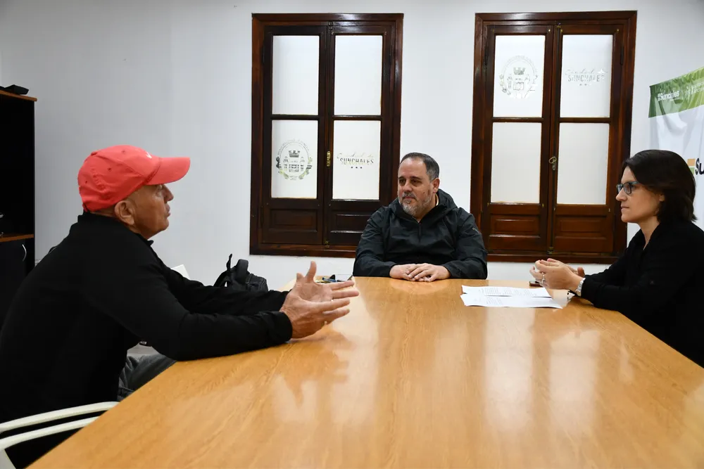 Firma_convenio_Municipio_Lácteos_Seelisberg3.jpg