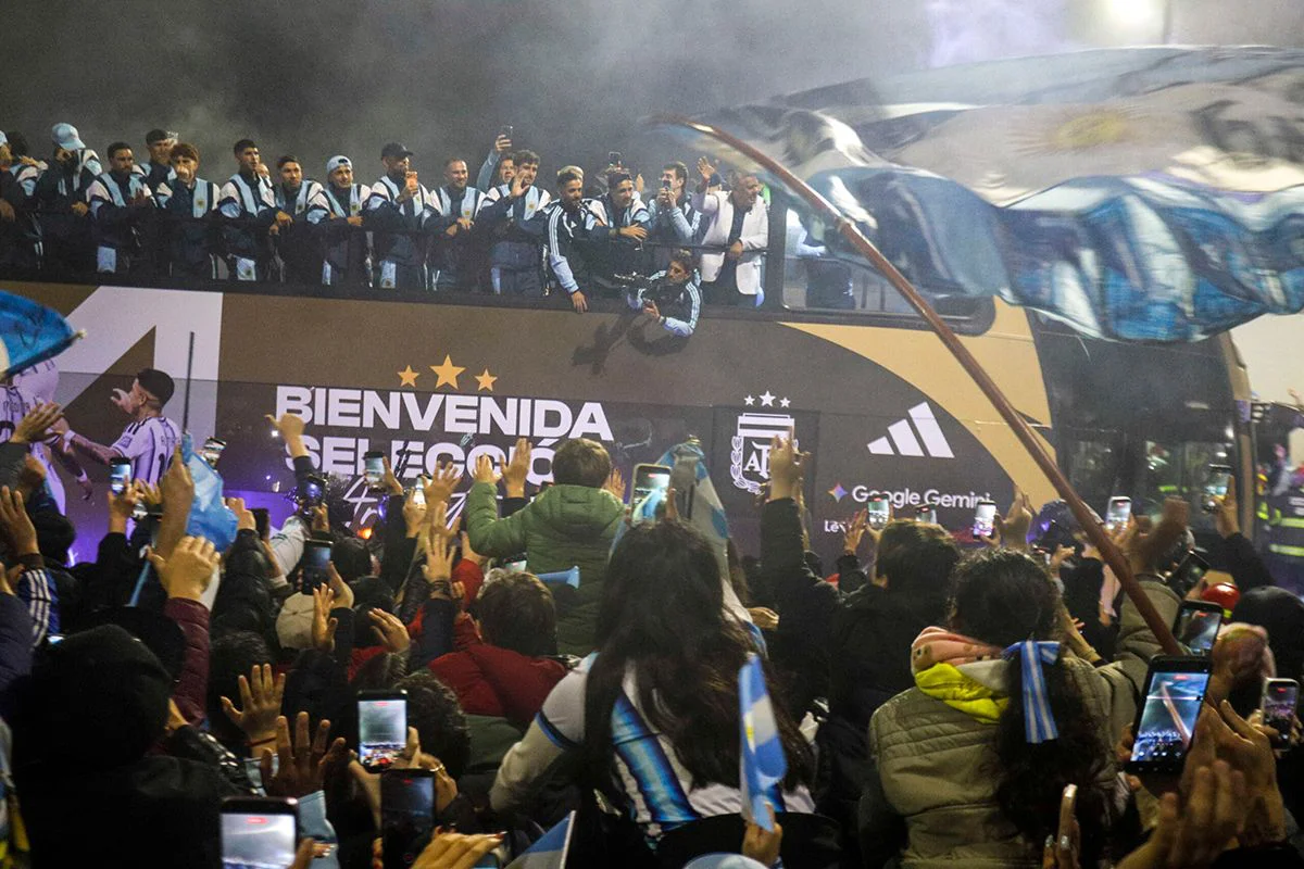 llegada-argeentina-seleccion-caravana-damina-dopacio-na